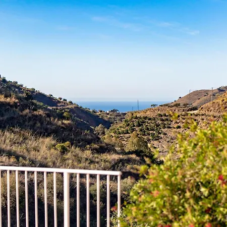 Modernes Wohnen Im Laendlichen Andalusien Holiday home