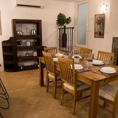 Modernes Wohnen Im Laendlichen Andalusien Holiday home *